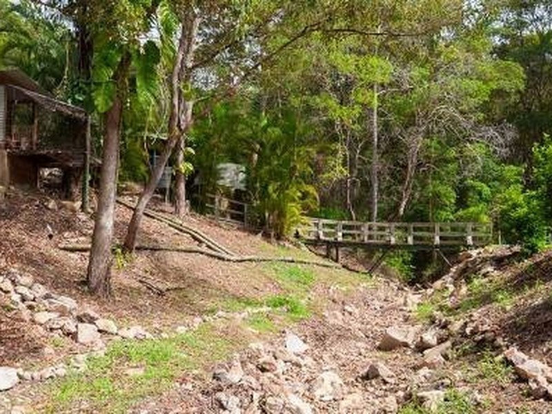 42 Chants Rd., Valdora QLD 4561