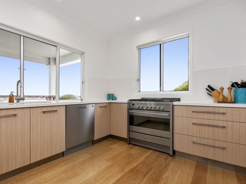 13 Coconut Grove, Castaways Beach QLD 4567