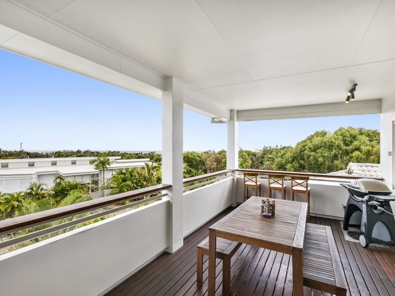 13 Coconut Grove, Castaways Beach QLD 4567