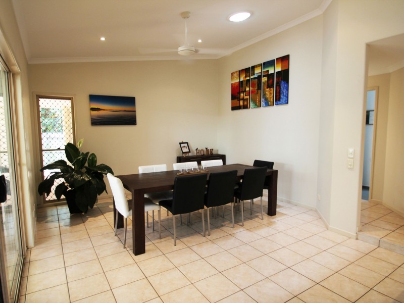 27 Mudjimba Beach Road, Mudjimba QLD 4564