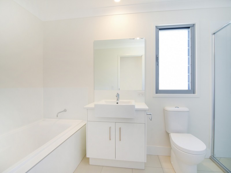 17 Viola Square, Peregian Springs QLD 4573