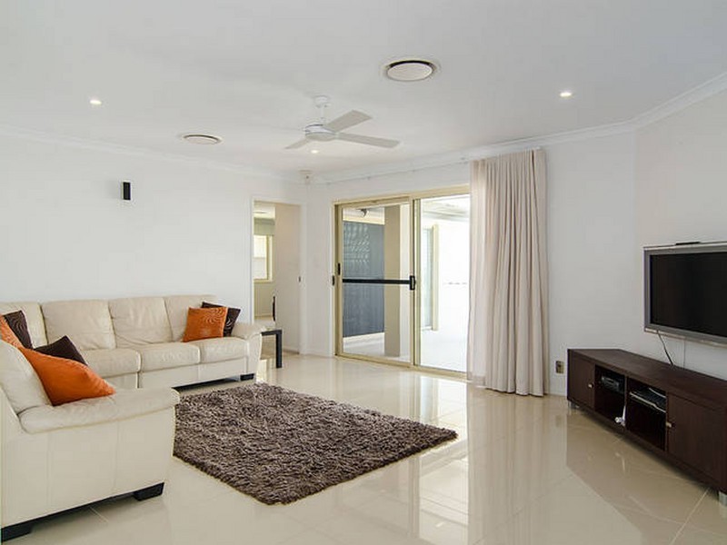 12 Avalon St., Coolum Beach QLD 4573