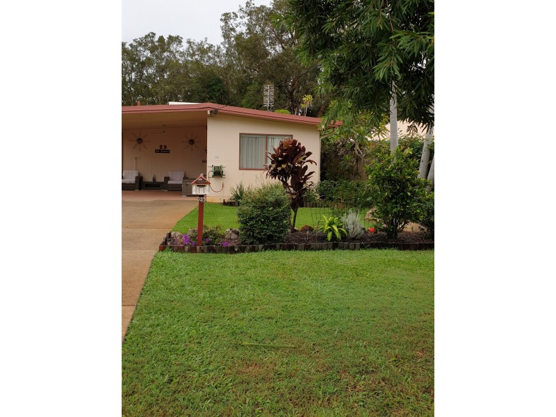 29 Jones Pde., Coolum Beach QLD 4573