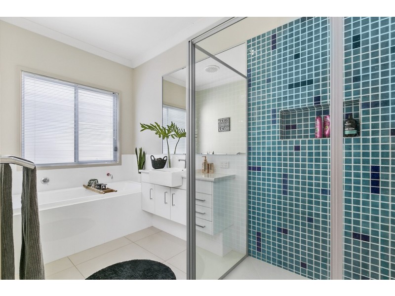 43 Boardwalk Boulevard, Mount Coolum QLD 4573