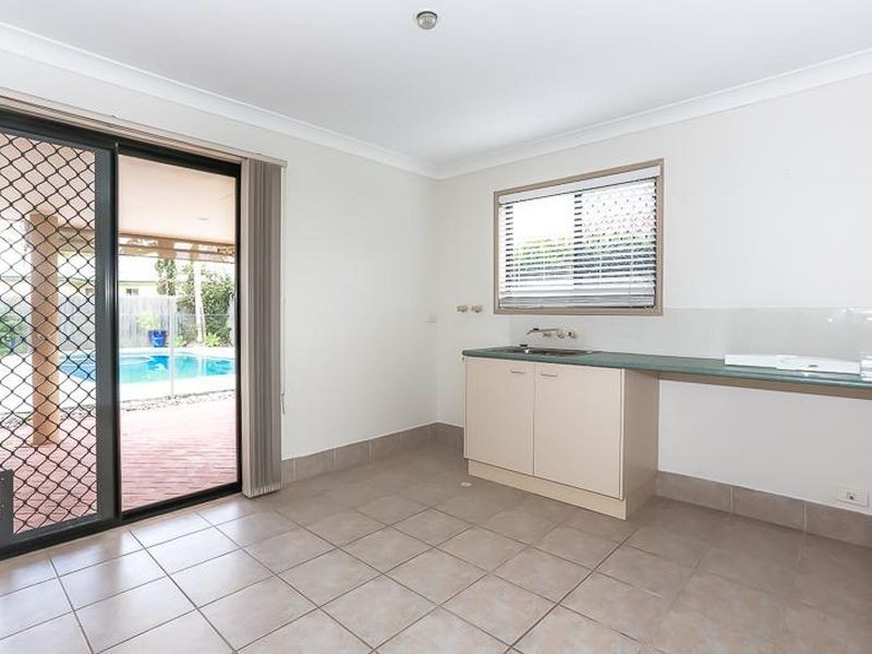 5 Twin Waters Drive, Twin Waters QLD 4564