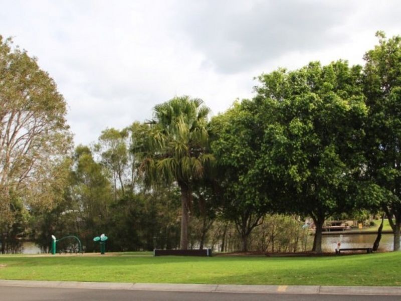 5 Twin Waters Drive, Twin Waters QLD 4564