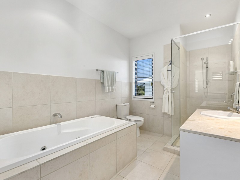 33/115 Peregian Springs Drive, Peregian Springs QLD 4573