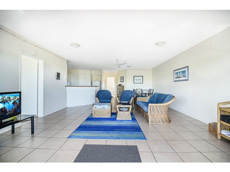 5/1-3 Andrew Street, Point Arkwright QLD 4573
