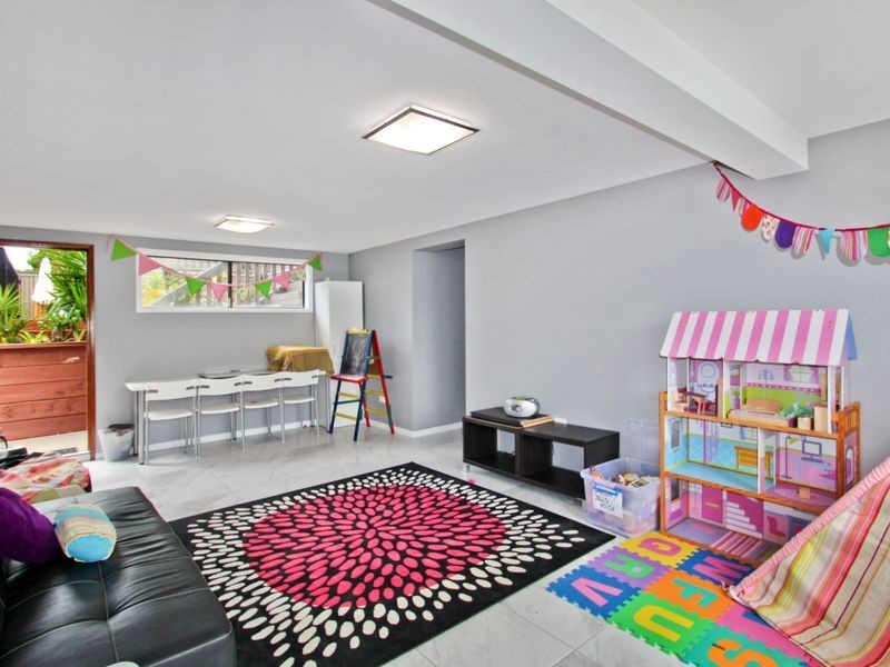 8 Landrail Street, Peregian Beach QLD 4573