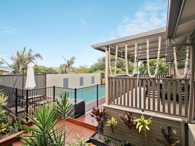 8 Landrail Street, Peregian Beach QLD 4573