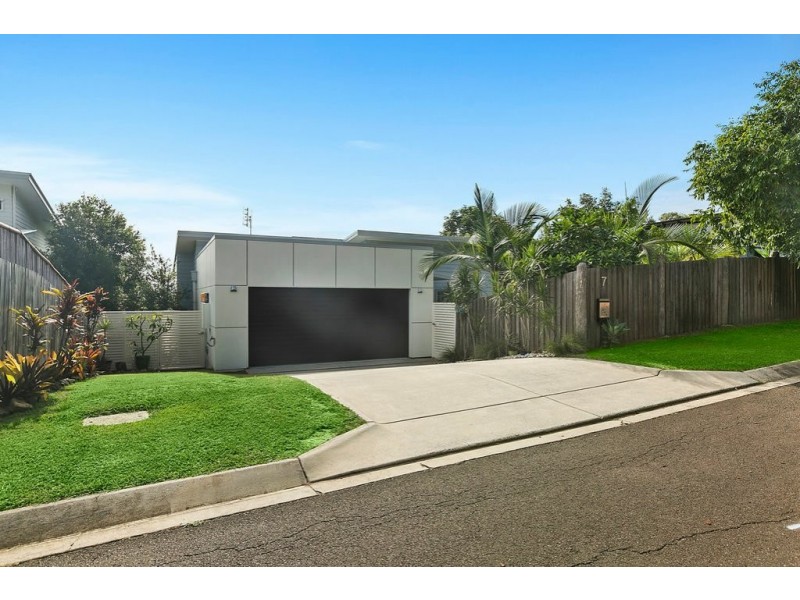 7 Jasper Court, Coolum Beach QLD 4573
