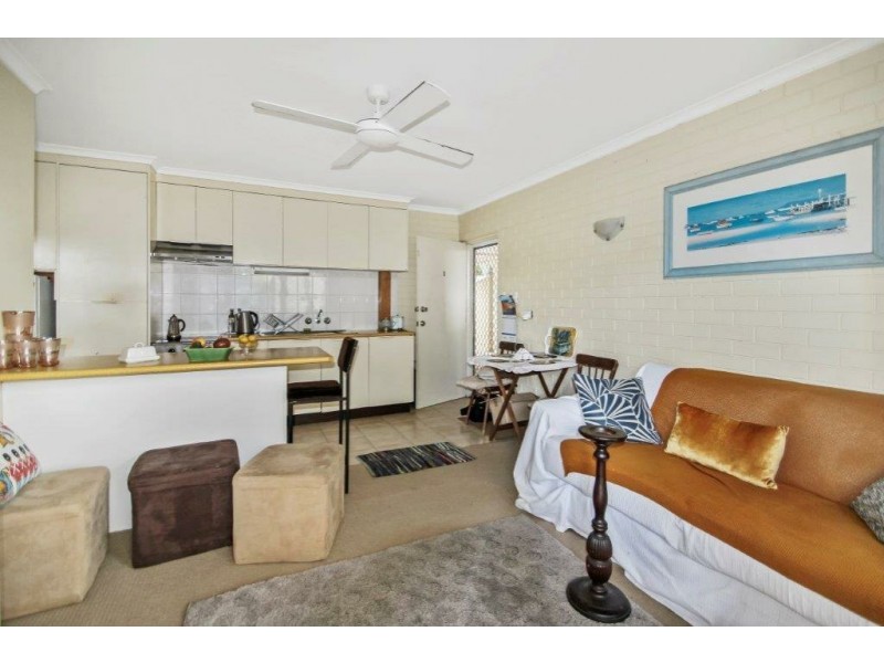 1/2 Peregian Esplanade, Peregian Beach QLD 4573