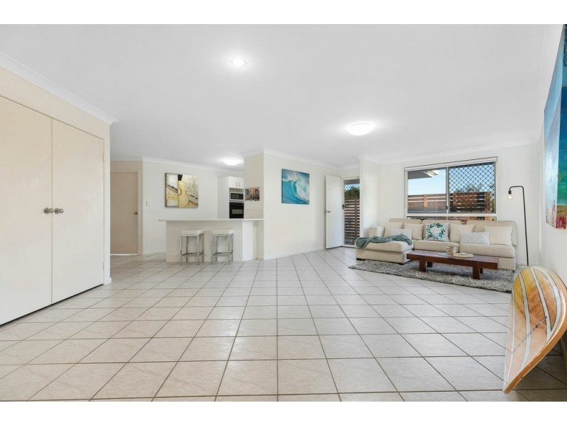 1 Werita Court, Sunrise Beach QLD 4567