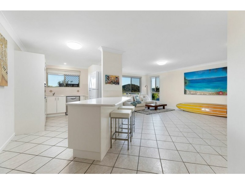 1 Werita Court, Sunrise Beach QLD 4567