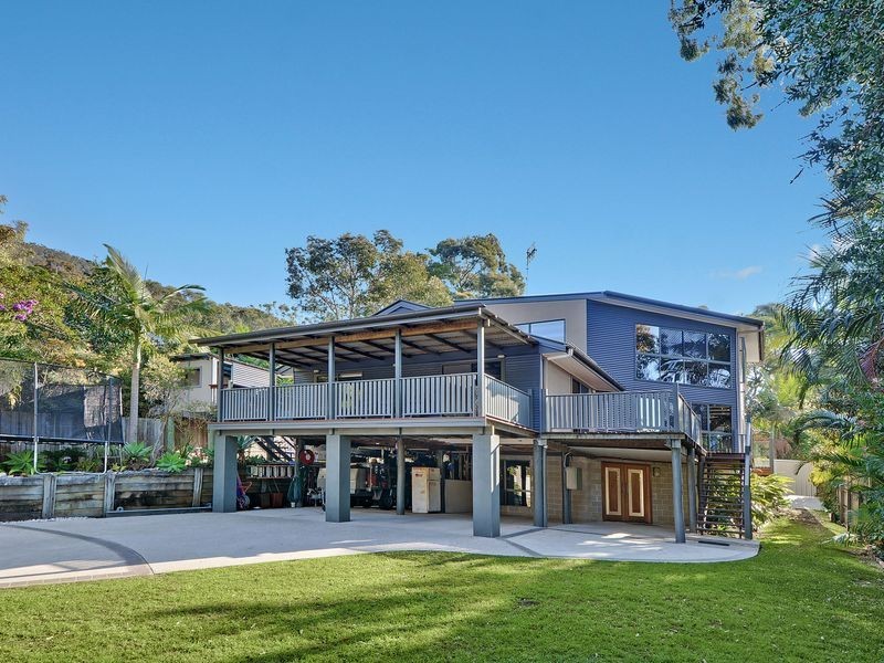 4 Mountain Rise Court, Mount Coolum QLD 4573