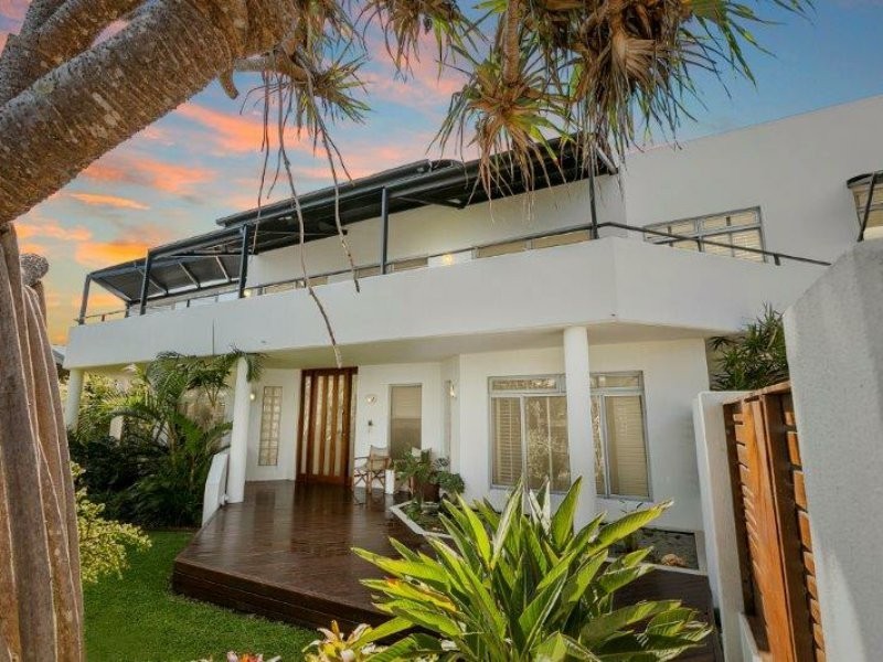 6 Wunnunga Crescent, Yaroomba QLD 4573