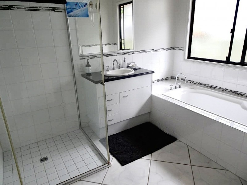 5 Sunstone Court, Yaroomba QLD 4573