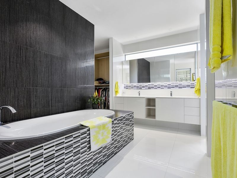 14 Yerranya Row, Yaroomba QLD 4573