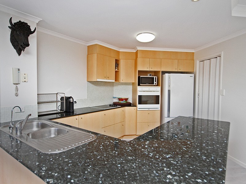 4/15 Andrew Street, Point Arkwright QLD 4573