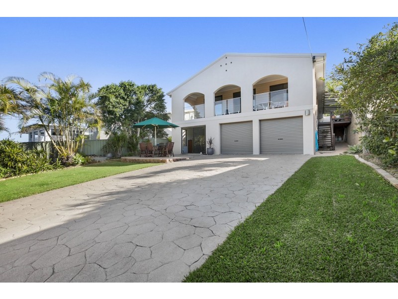 1544 David Low Way, Point Arkwright QLD 4573