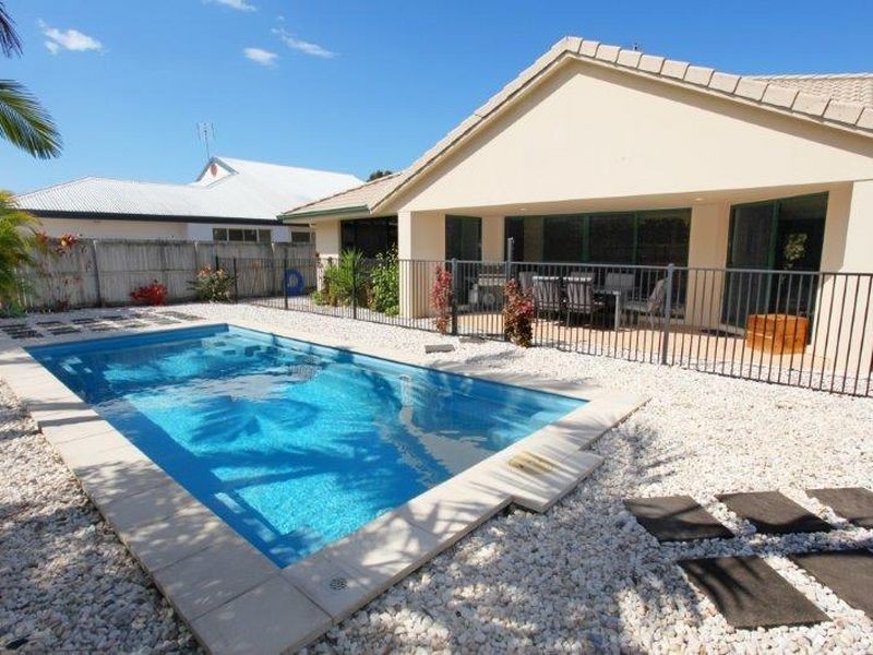 21 Baker-Finch Place, Twin Waters QLD 4564