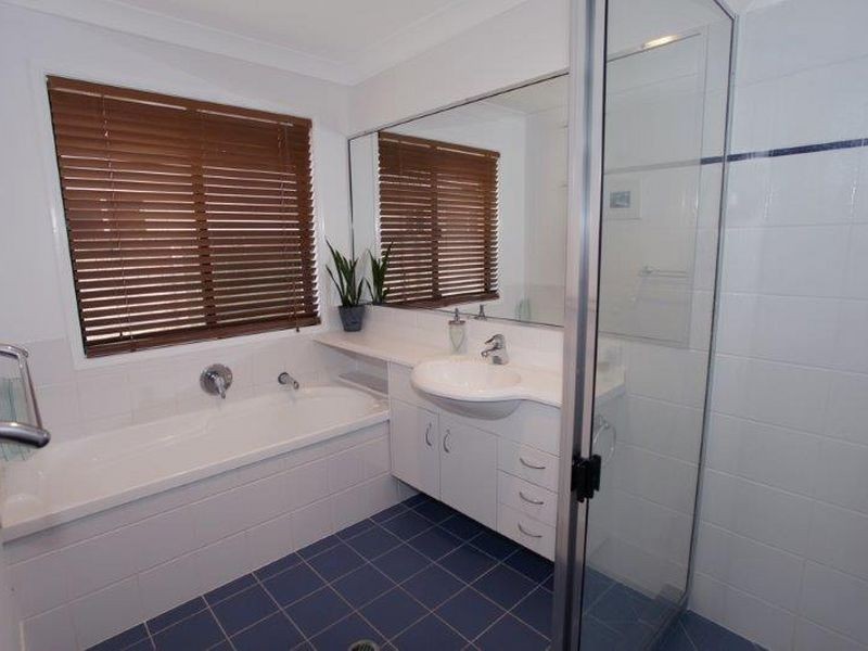 21 Baker-Finch Place, Twin Waters QLD 4564