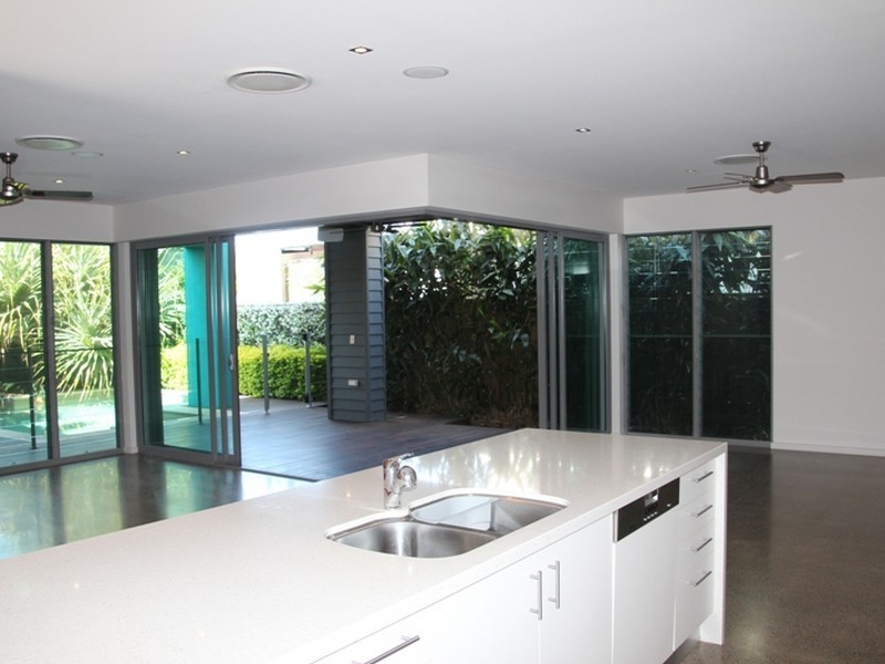 16 Boardrider Crescent, Mount Coolum QLD 4573