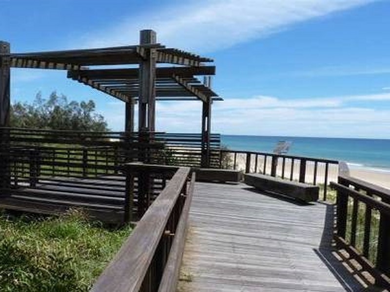 16 Boardrider Crescent, Mount Coolum QLD 4573