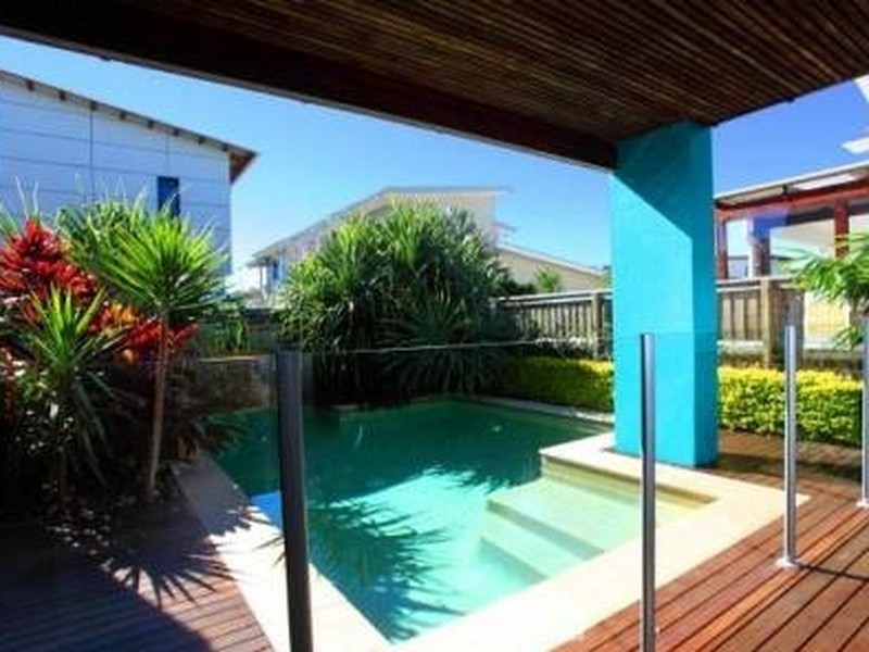 16 Boardrider Crescent, Mount Coolum QLD 4573