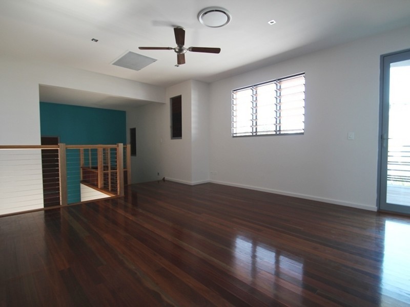 16 Boardrider Crescent, Mount Coolum QLD 4573