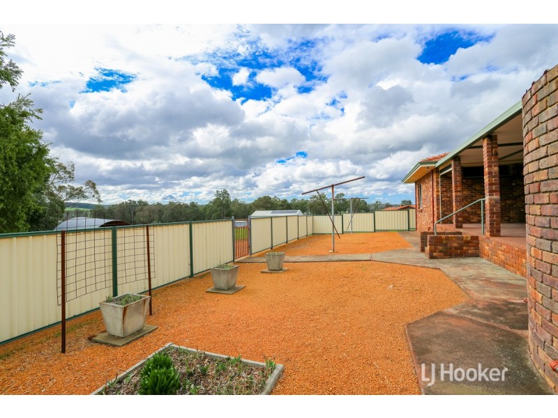 202 Booth Street, Collie WA 6225