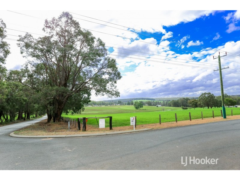 202 Booth Street, Collie WA 6225