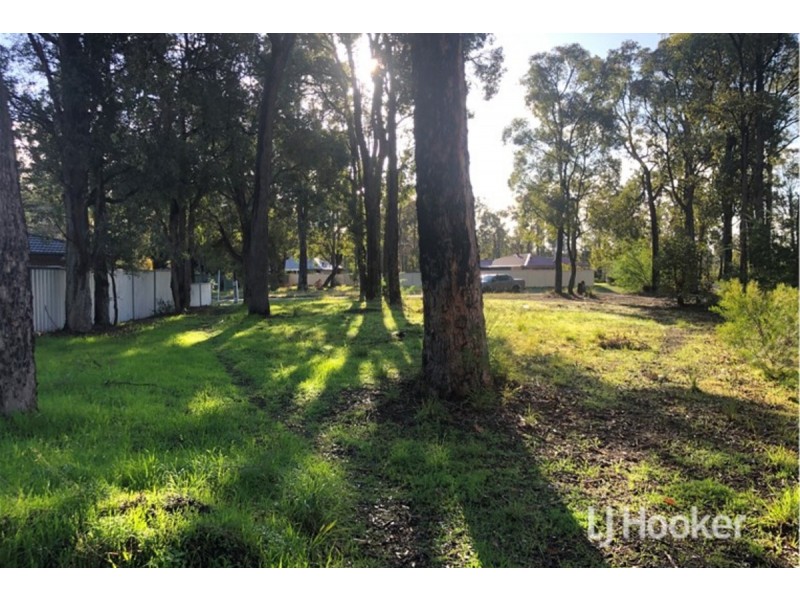 16 Cunningham Crescent, Collie WA 6225