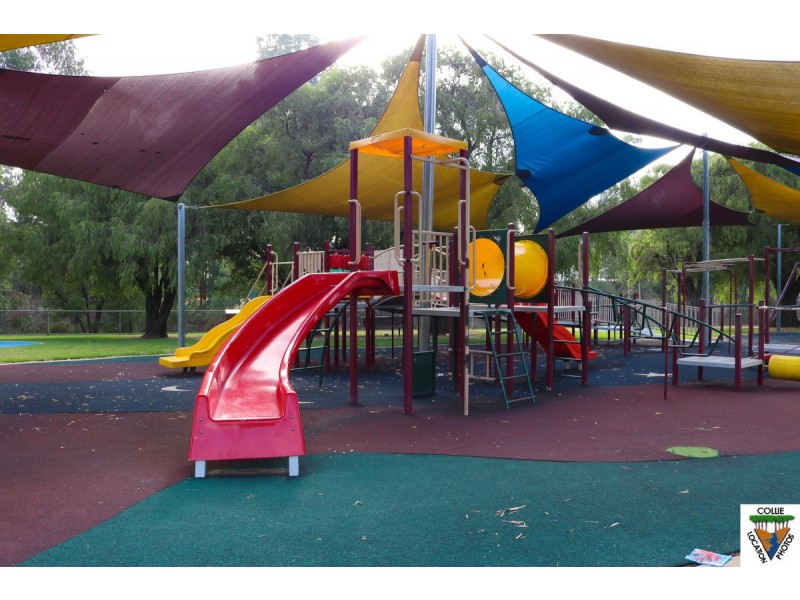 16 Cunningham Crescent, Collie WA 6225