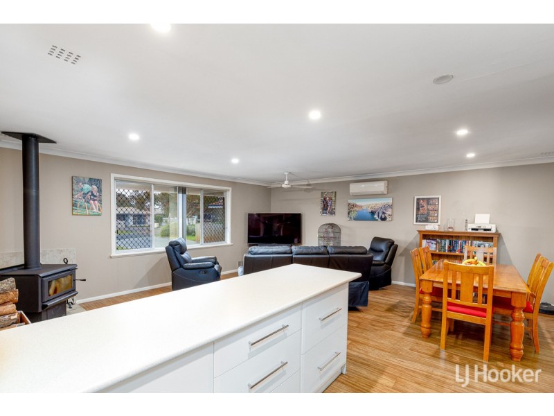 14 Barnes Crescent, East Bunbury WA 6230