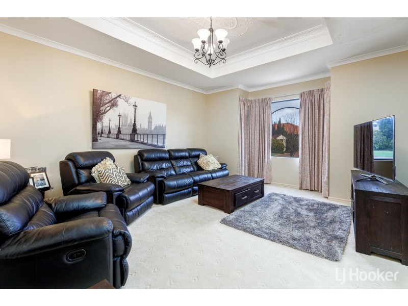 35 Turnberry Way, Pelican Point WA 6230