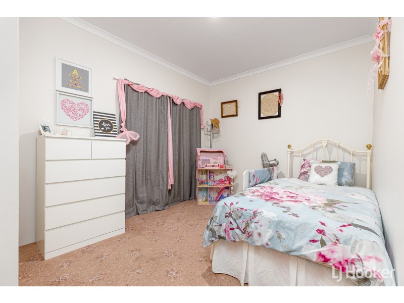 35 Turnberry Way, Pelican Point WA 6230