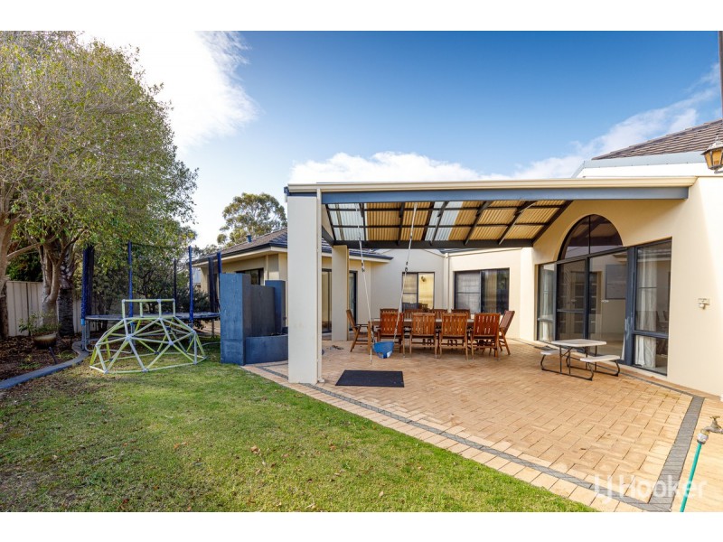 35 Turnberry Way, Pelican Point WA 6230