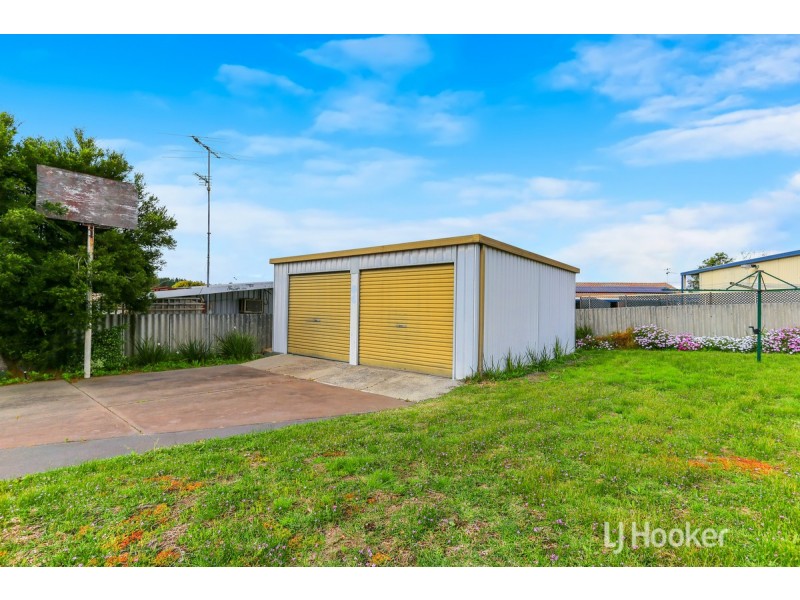 24 Archer Street, Collie WA 6225