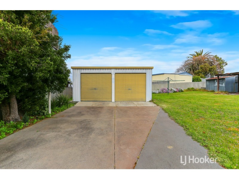24 Archer Street, Collie WA 6225