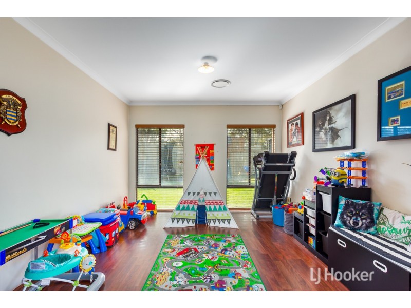 19 Carlingford Court, Australind WA 6233