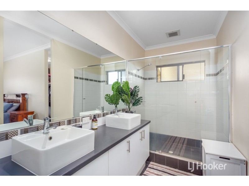 19 Carlingford Court, Australind WA 6233