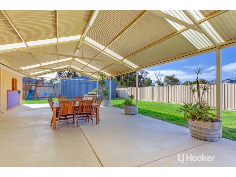 19 Carlingford Court, Australind WA 6233