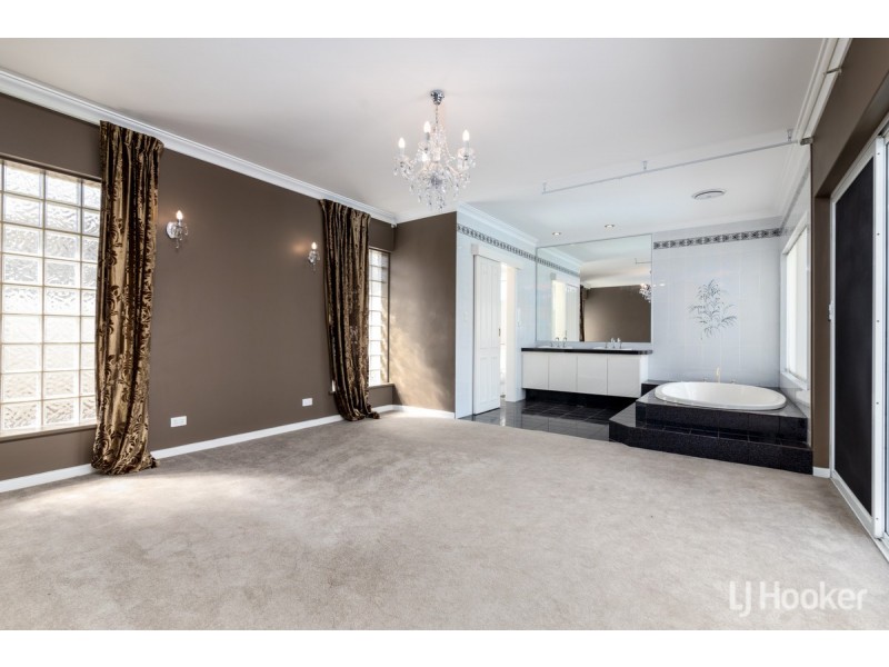 59 Parkdale Avenue, South Bunbury WA 6230