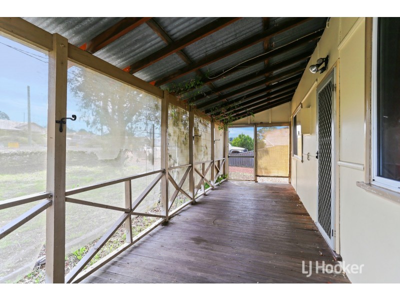 42 Simpson Street, Collie WA 6225