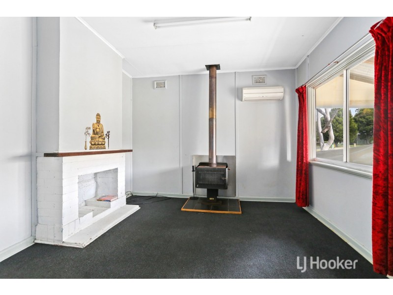 42 Simpson Street, Collie WA 6225