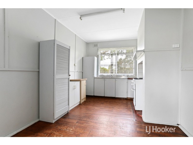 42 Simpson Street, Collie WA 6225