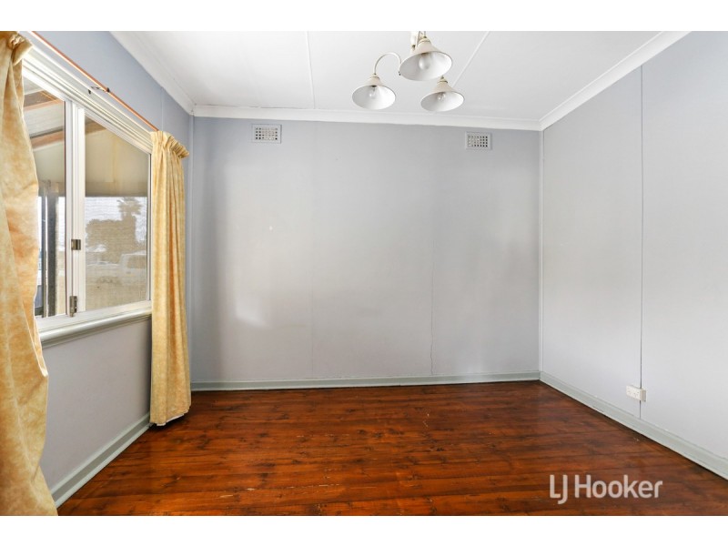 42 Simpson Street, Collie WA 6225