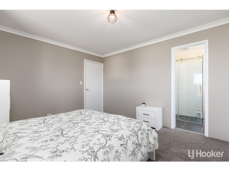 16 Poole Road, Dalyellup WA 6230