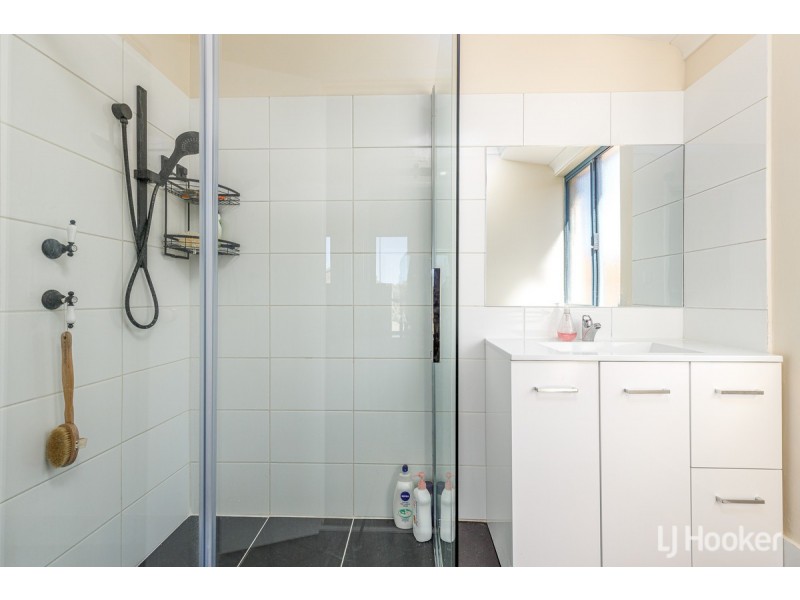 16 Poole Road, Dalyellup WA 6230